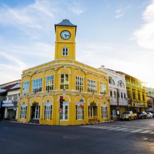 Cheow Lan Lake to Phuket Town (11:00)