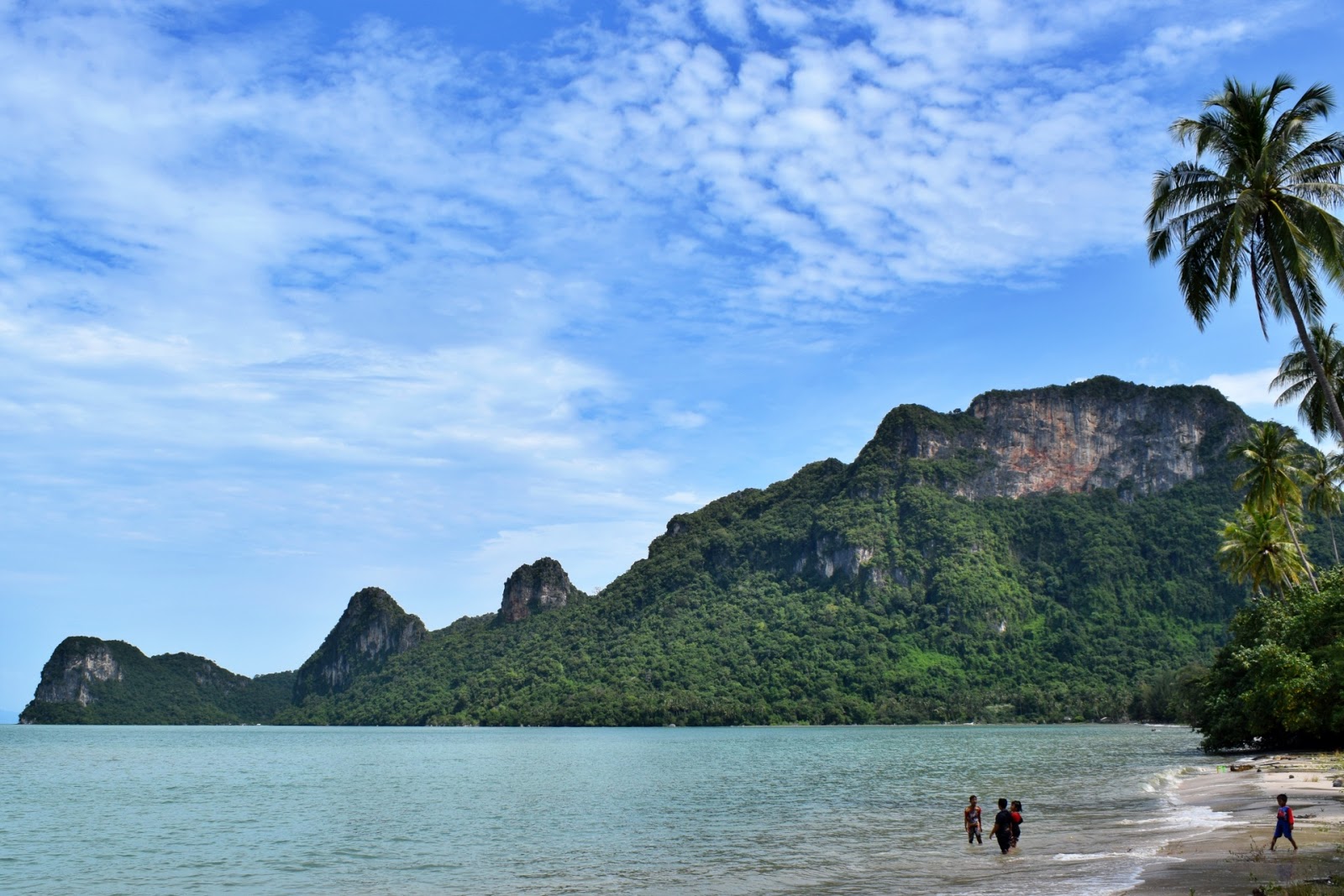 Nang Kam Beach to Cheow Lan Lake